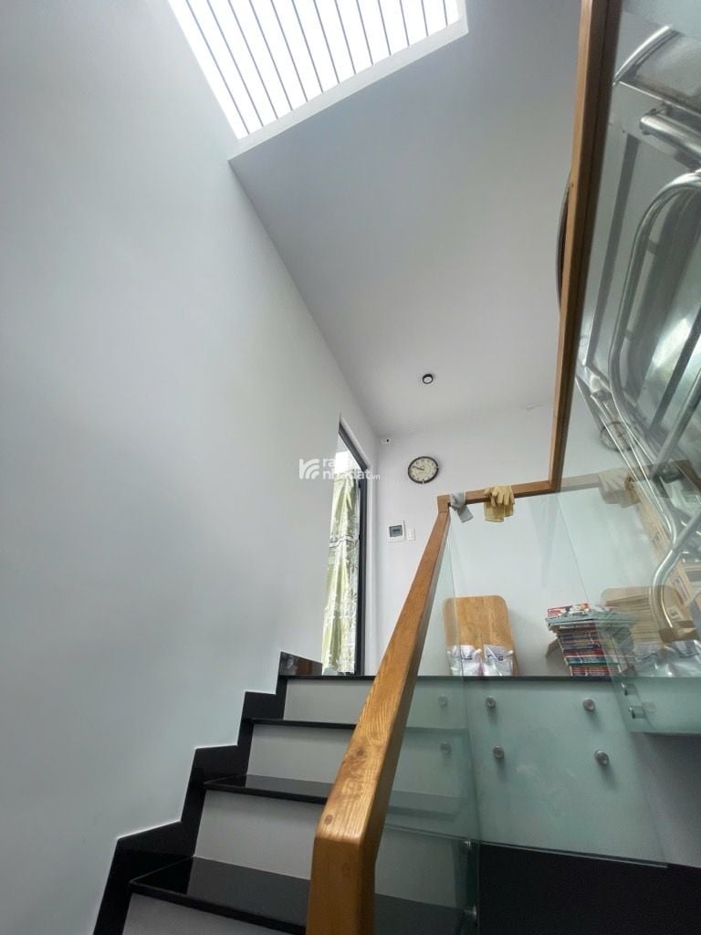 NGAY P.TÂN SƠN NHÌ - Ô TÔ NGỦ TRONG NHÀ - SHR VUÔNG VỨC A4 - 4 X 14M - CHÍNH CHỦ - CHỈ 9.3 TỶ