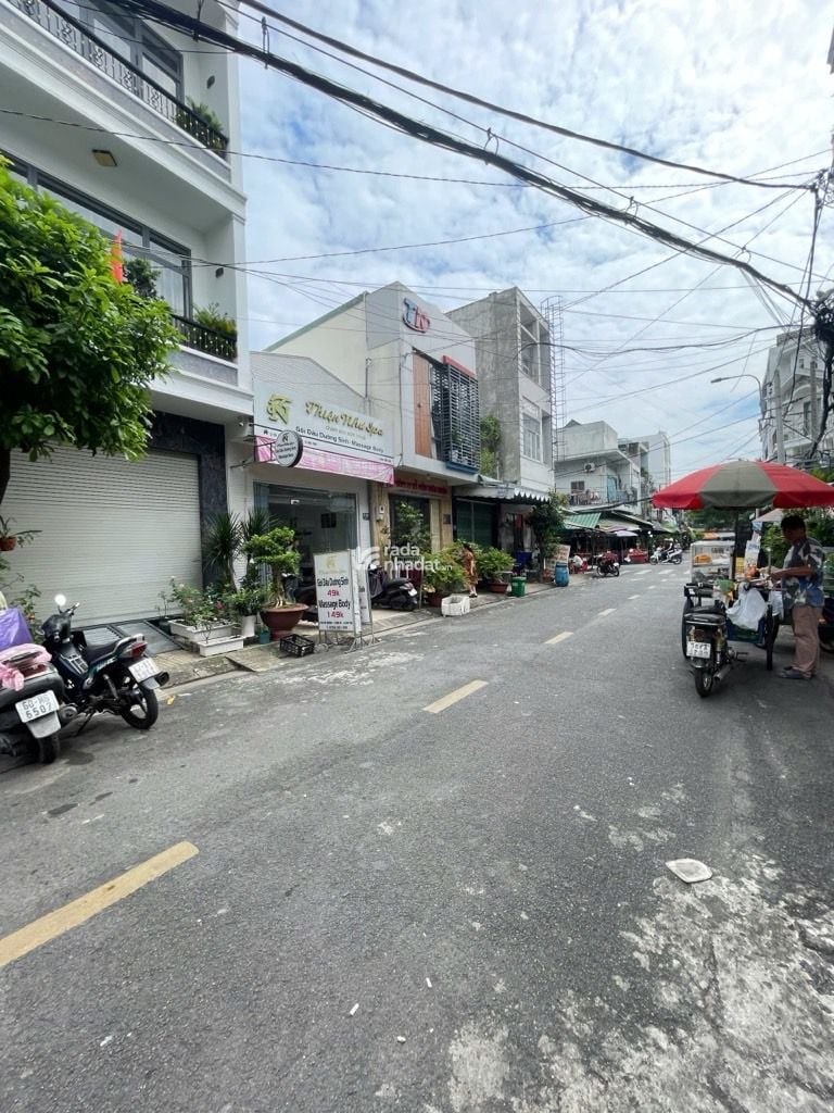 NGAY P.TÂN SƠN NHÌ - Ô TÔ NGỦ TRONG NHÀ - SHR VUÔNG VỨC A4 - 4 X 14M - CHÍNH CHỦ - CHỈ 9.3 TỶ