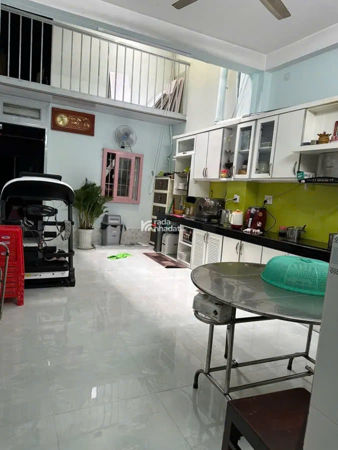 Hẻm 8m kế bên chung cư Bàu Cát, 120m2, 3 tầng, 6PN, nhà đẹp, chỉ 14.3 tỷ