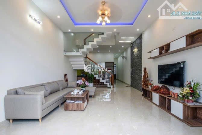 Bán gấp căn nhà siêu vip Phan Văn Trị, Gò Vấp / 58,2m2 / 4 Tỷ 690 Triệu / Sổ Hồng Riêng/ Hẻm oto