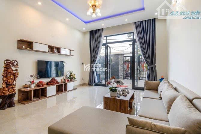 Bán gấp căn nhà siêu vip Phan Văn Trị, Gò Vấp / 58,2m2 / 4 Tỷ 690 Triệu / Sổ Hồng Riêng/ Hẻm oto