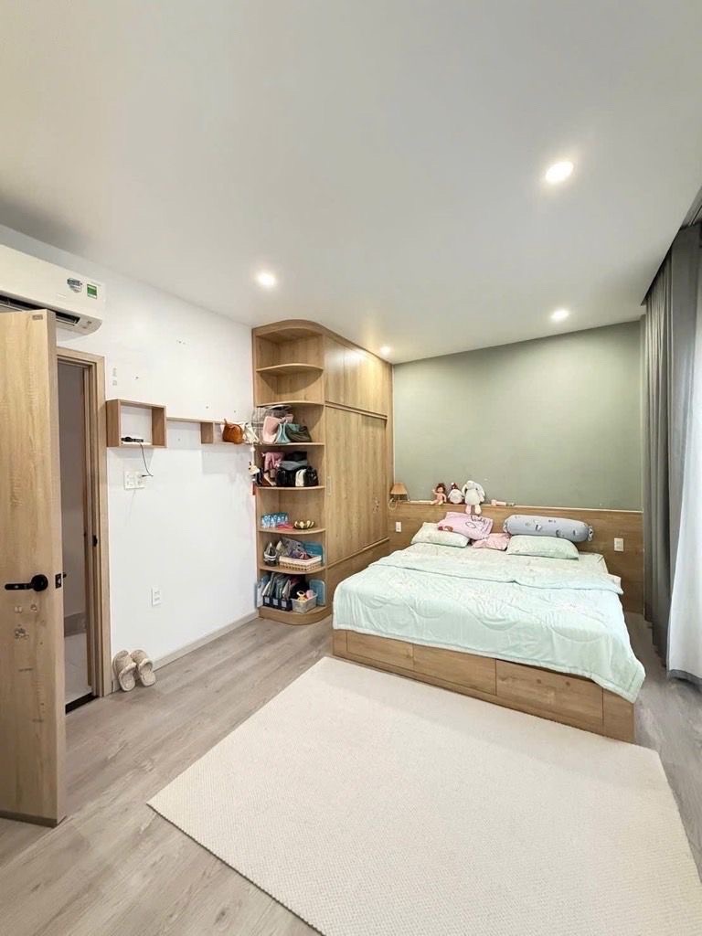 50m2 - 4 Tầng đúc - nhà xây mới - 5 PN - Tặng fulll nội thất - View Landmark,
