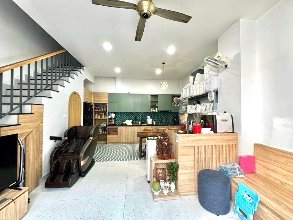 50m2 - 4 Tầng đúc - nhà xây mới - 5 PN - Tặng fulll nội thất - View Landmark,