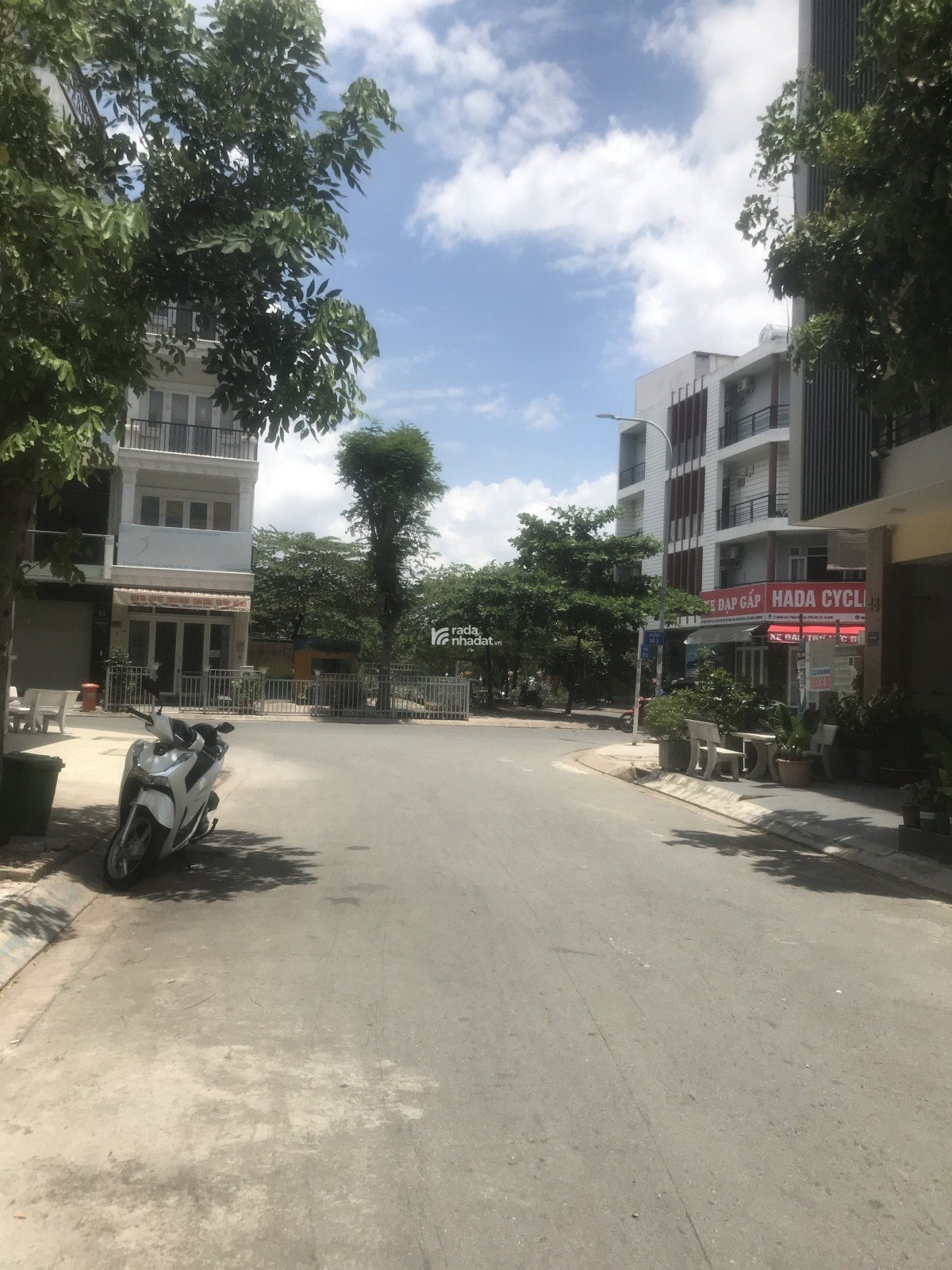 BÁN NHAG MTKD A Q7_4 TẦNG BTCT_HOÀN CÔNG _GIÁ PHÙ HỢP 