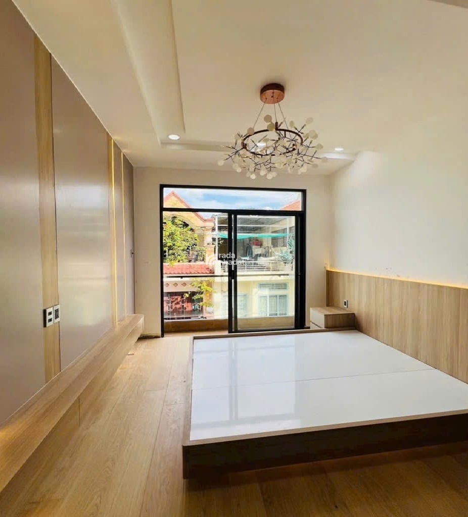 Nhà mới đẹp hẻm Ô tô QUẬN 3 - Cách Mạng Tháng Tám - 3.2 x 12 m Vuông vức - 8.99 tỷ