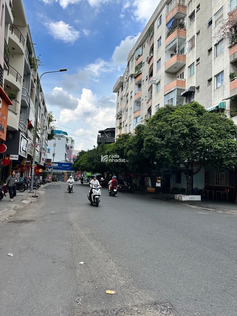 SÁT HẺM XE HƠI NHIÊU TỨ, PHÚ NHUẬN, 30M2 MỚI CÓ KC Ở NGAY. GIẢM 350TR CHỈ CÒN 3.65T TL 