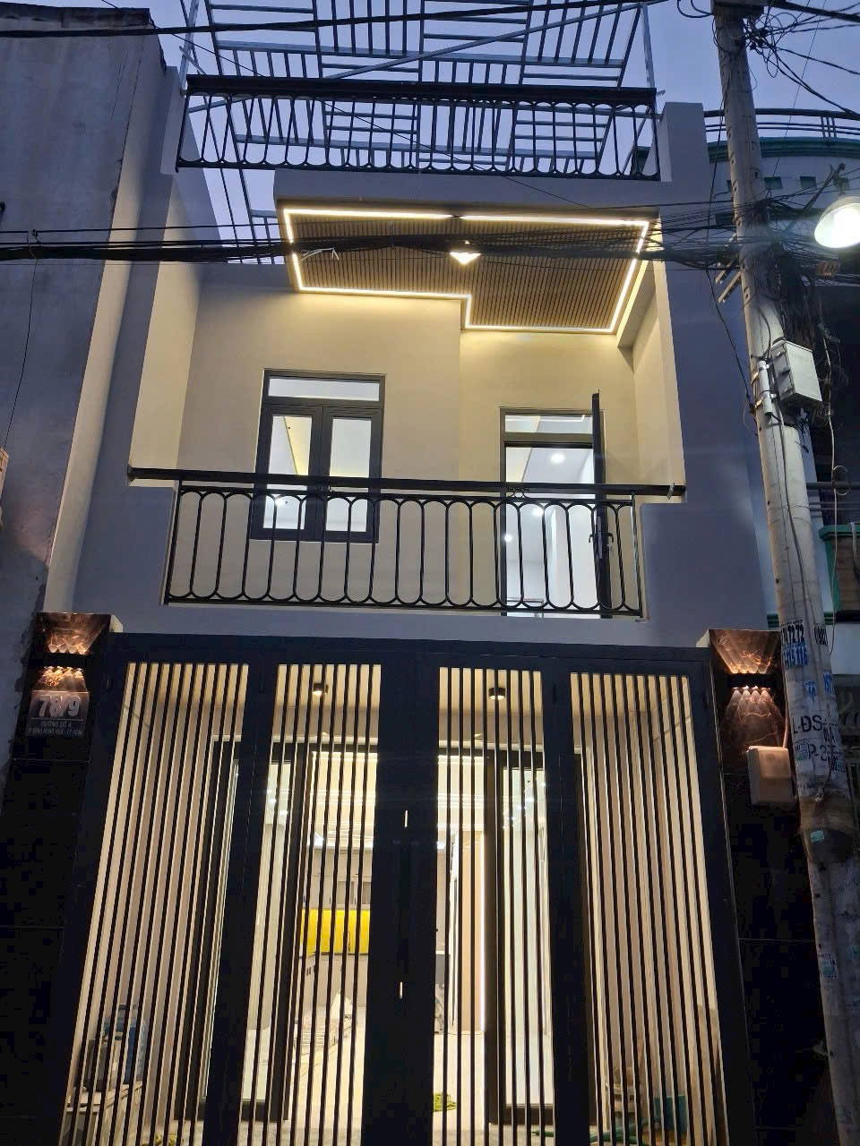 Bán nhà hẻm 6m thông Lê Văn Quới, 48m2, Sát Ngã tư Bốn Xã, Giá chỉ 4.99 Tỷ