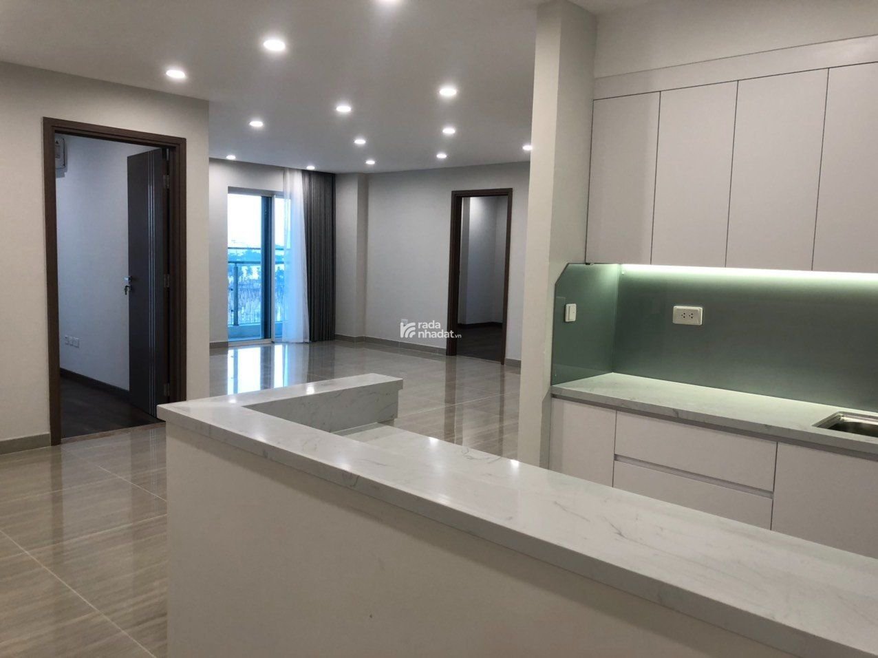 BÁN CHUNG CƯ NGUYỄN HUY TƯỞNG 138M 3 NGỦ 2 WC GIÁ NHÌNH 52 TR/M Ở LUÔN 0987,063.288