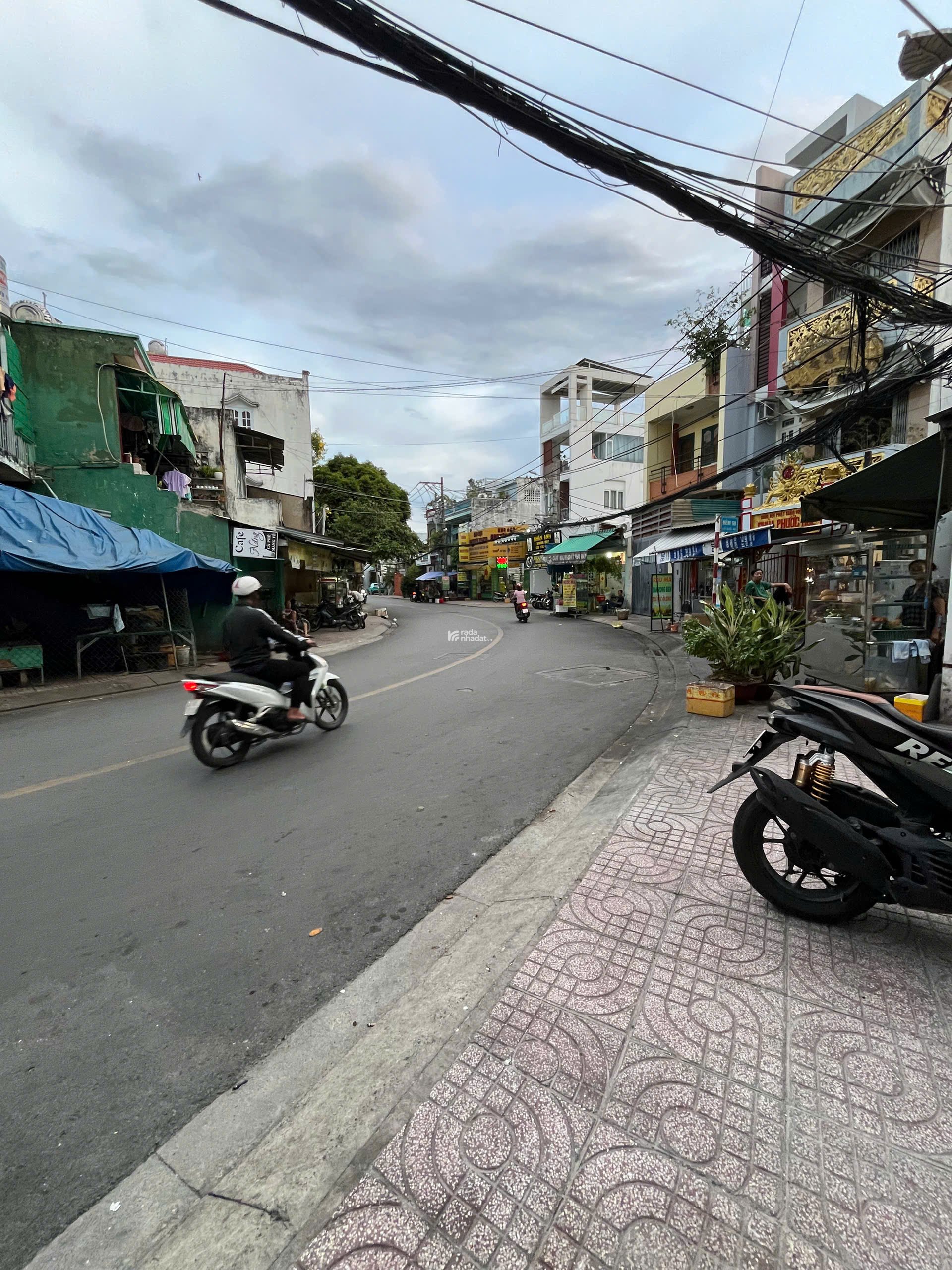 MTKD đường Lương Thế Vinh, 97m2 ngang 6m, 4 tầng, Chỉ 14.7 Tỷ, Kinh doanh sầm uất