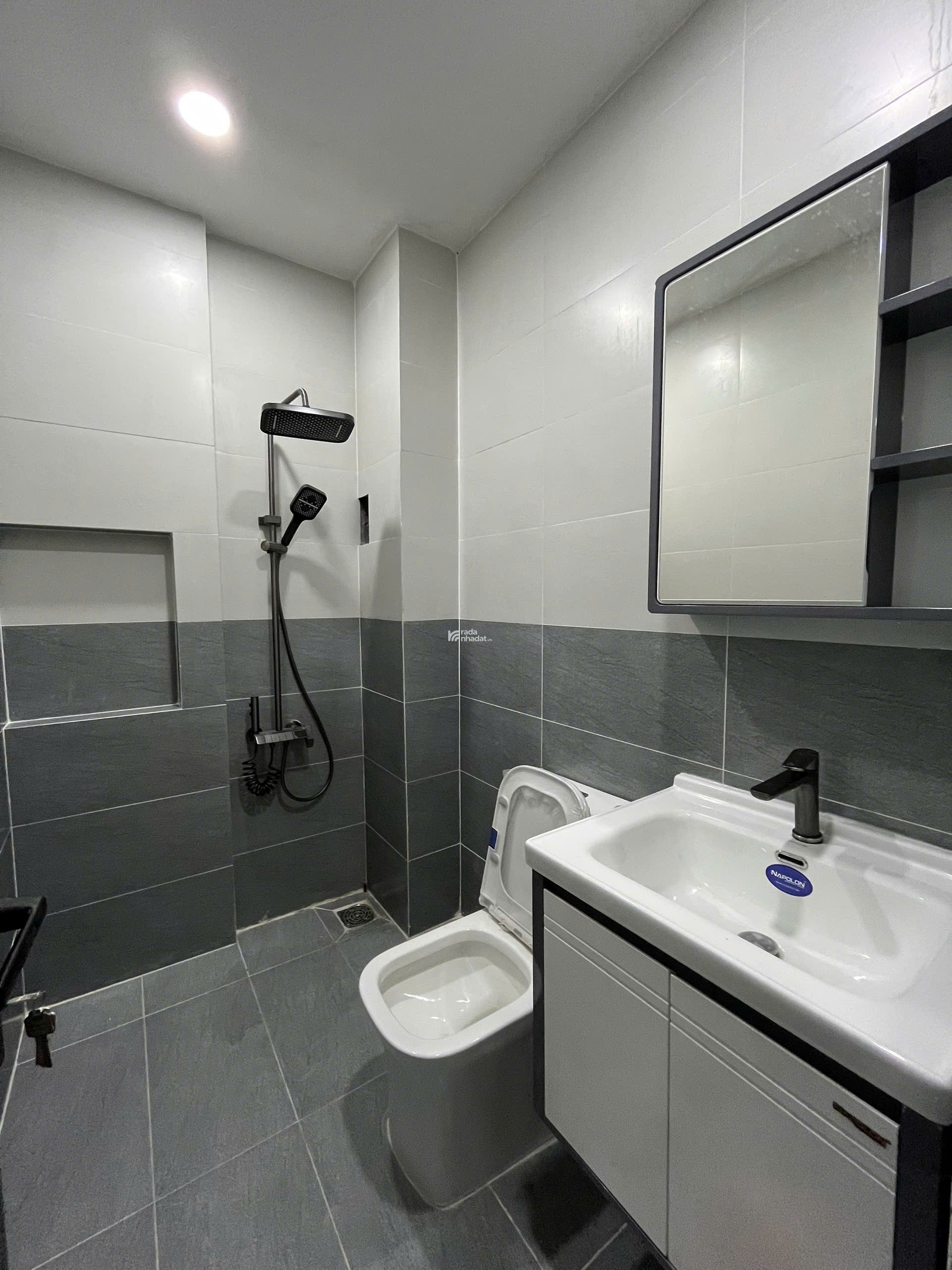 MTKD đường Lương Thế Vinh, 97m2 ngang 6m, 4 tầng, Chỉ 14.7 Tỷ, Kinh doanh sầm uất