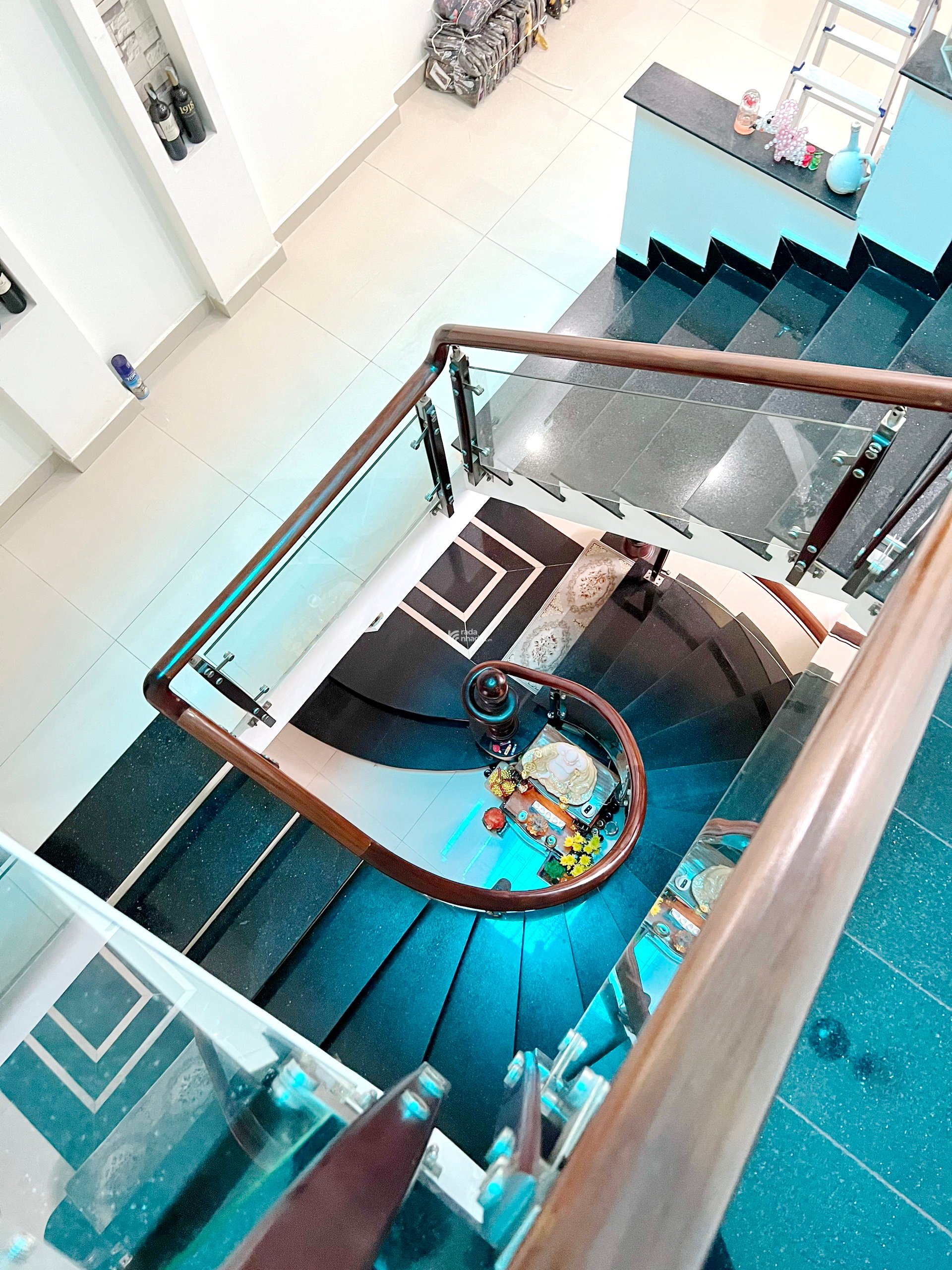 Bán biệt thự mini 2 lầu HXH gần chợ Rạch Ông Phường 2 Quận 8