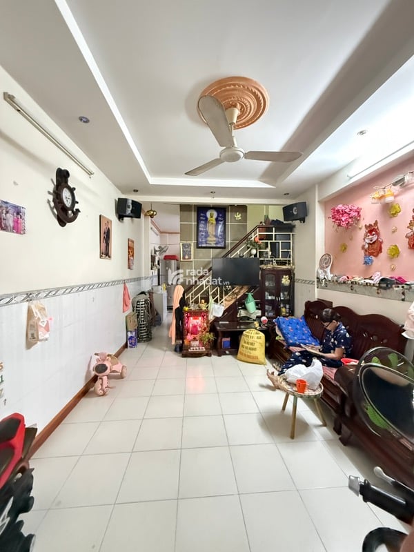 TRUNG TÂM NI SƯ HUỲNH LIÊN, TÂN BÌNH, 38M2 CÓ KC Ở NGAY. GIẢM 350TR CHỈ 3.8T TL 
