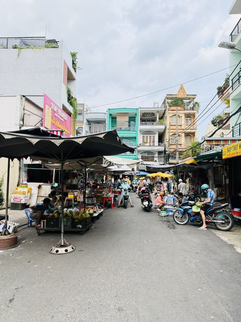 MẶT TIỀN KINH DOANH TÂN PHÚ - 82M2 - NGANG 4.1M - MUA TIỆN XÂY MỚI - 4 TẦNG - SỔ A4 -