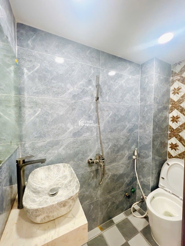 TRUNG TÂM TÂN PHÚ - SIÊU PHẨM MẶT TIỀN KINH DOANH ĐỈNH - GẦN CHỢ - 3 TẦNG - FULL NỘI THẤT 