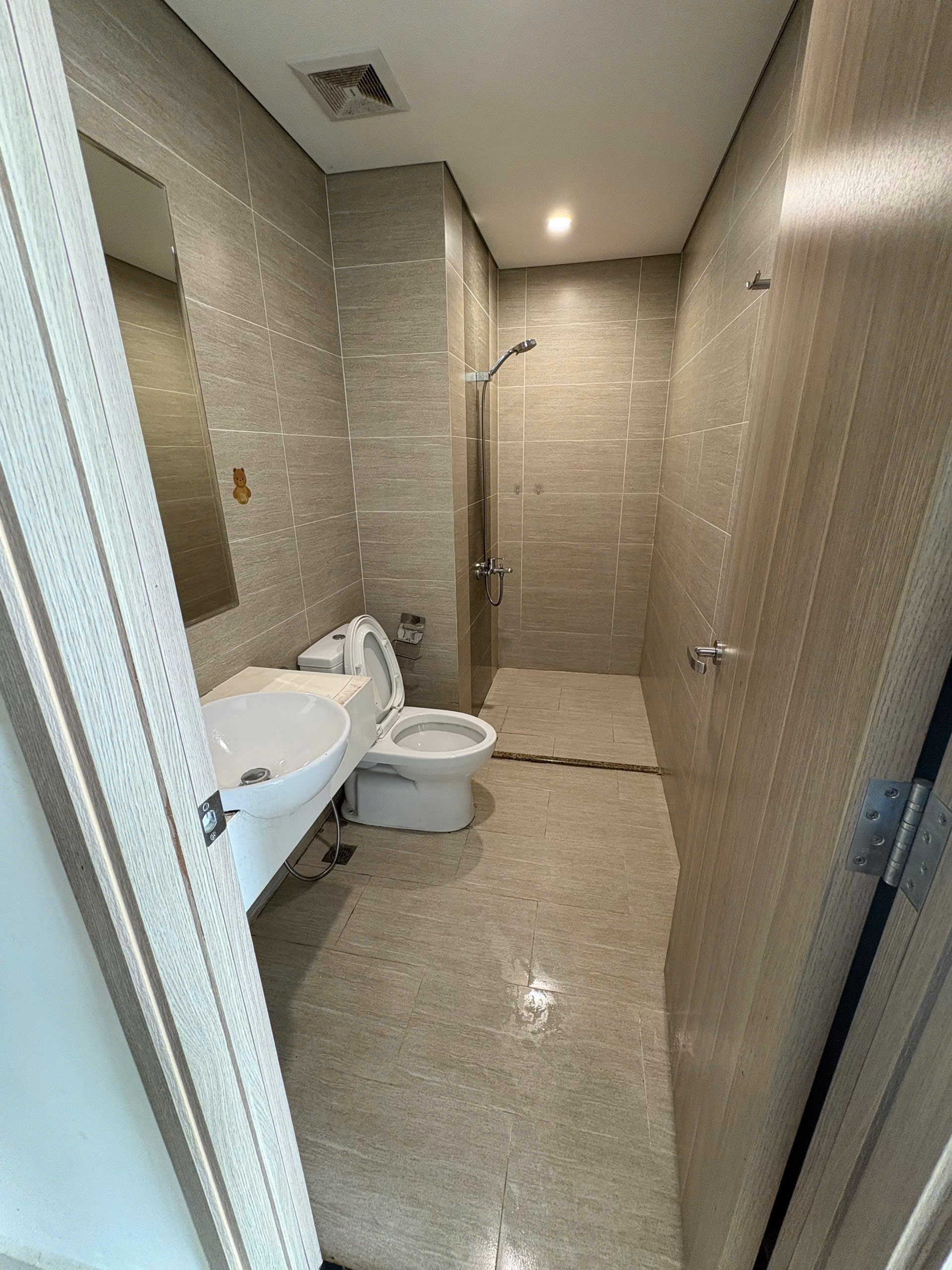 bán nhanh căn S102: 1pn giá bán 2.1tỷ