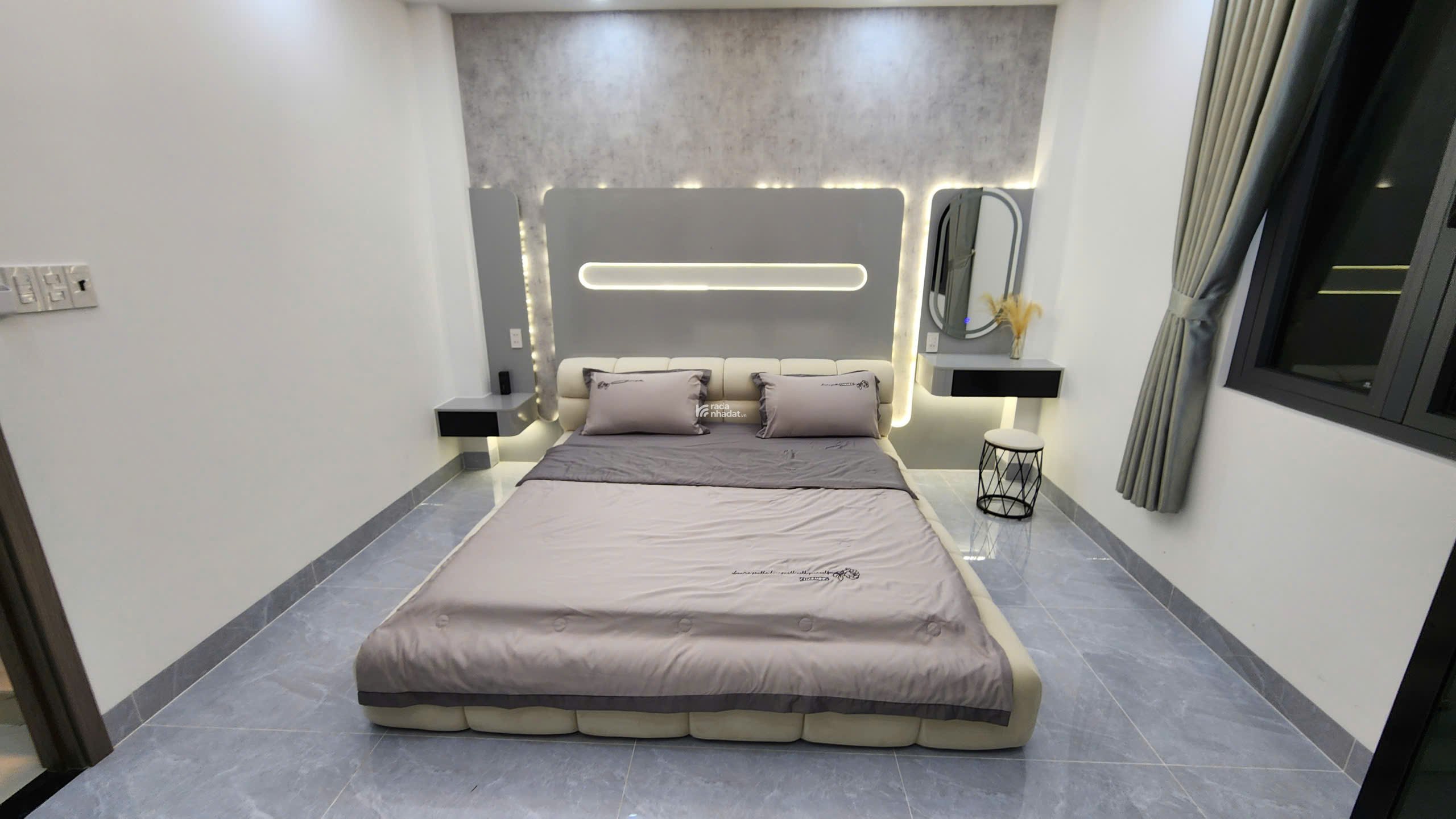 Nhà đẹp 4 Tầng khu dân cư VIP, 5X12M - Đồng bộ Thạnh Xuân 25