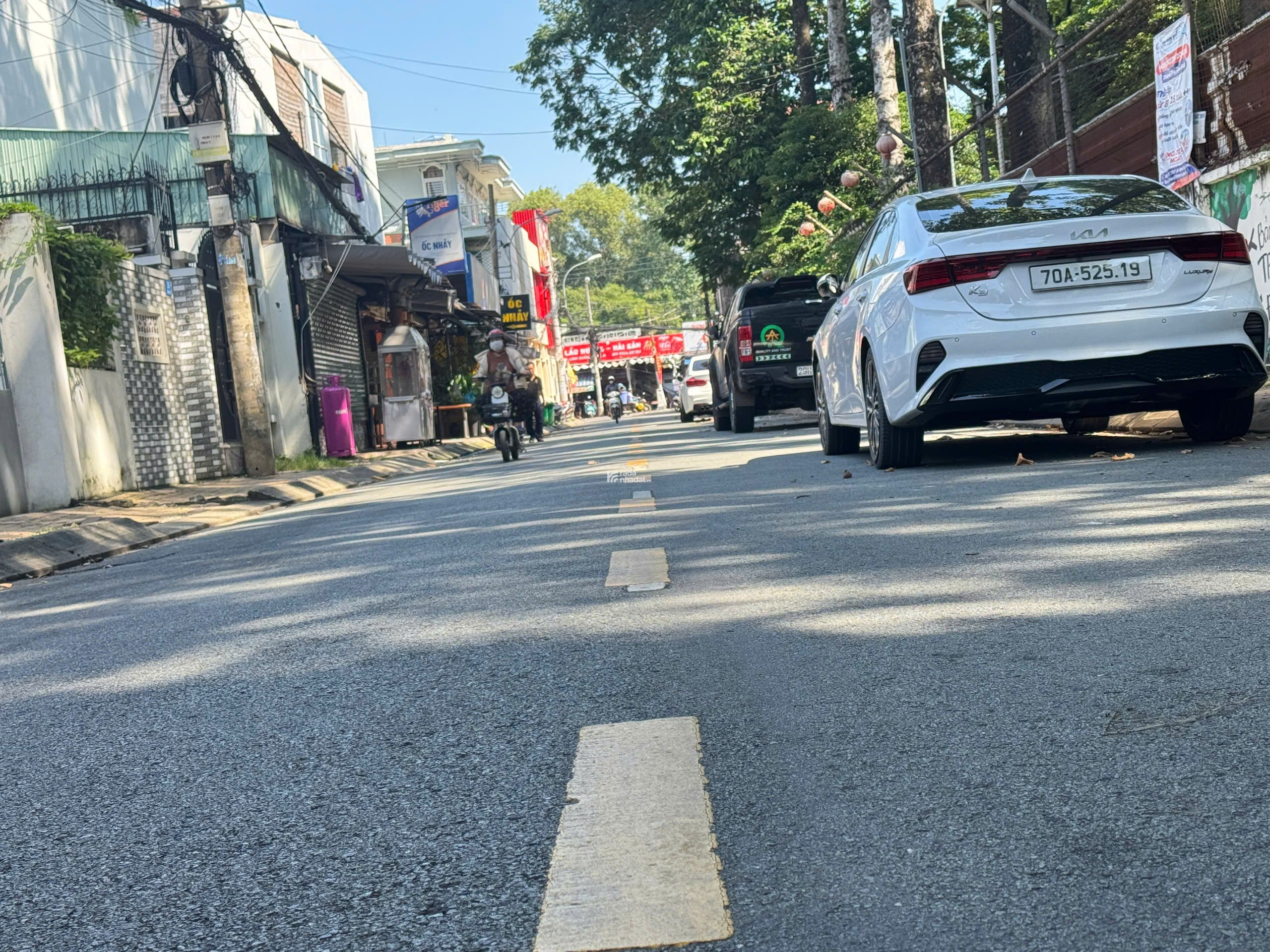 Bán nhà mặt tiền đối diện đại học Sư Phạm Kỹ Thuật, Thủ Đức