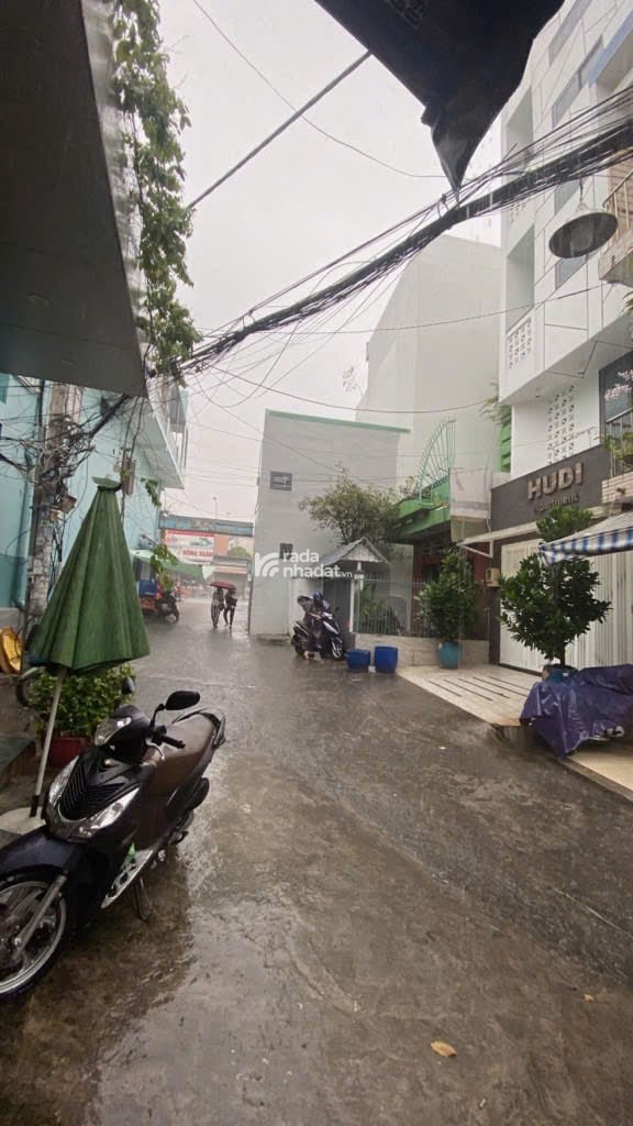 Cần Bán Gấp CHDV 4 tầng  18PN  Bạch Đằng  P24 Bình Thạnh 8x20m  Giá chỉ 25 tỷ TL