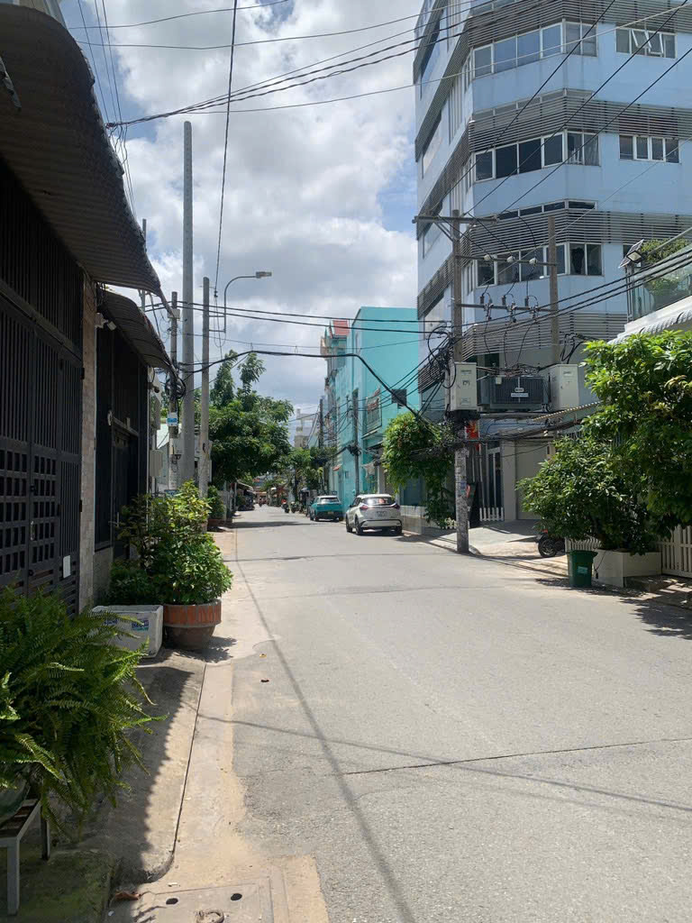 BÁN NHÀ ĐƯỜNG LÊ ĐÌNH CẨN,NGAY CHỢ,HẺM 8M (8m x 15m x 2 TẦNG) 9 TỶ 450 TL