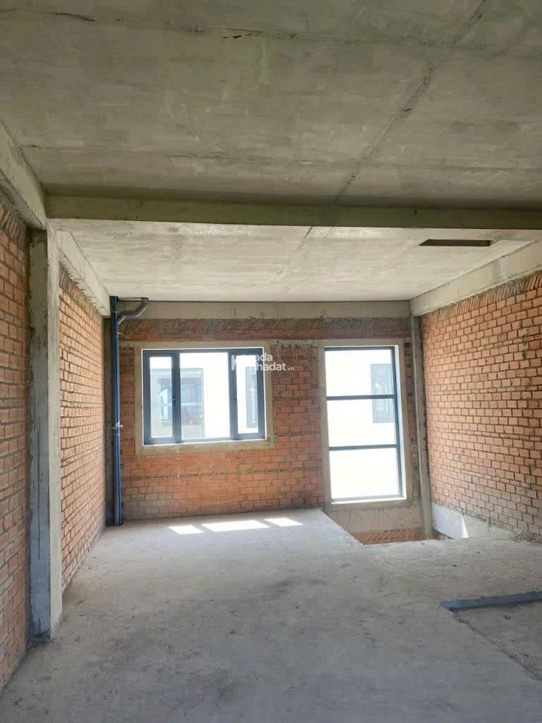 Bán Shophouse 4 tầng, DT 181m2, KDC Senturia Bình Hưng Bình Chánh, Sổ hồng, Giá tốt