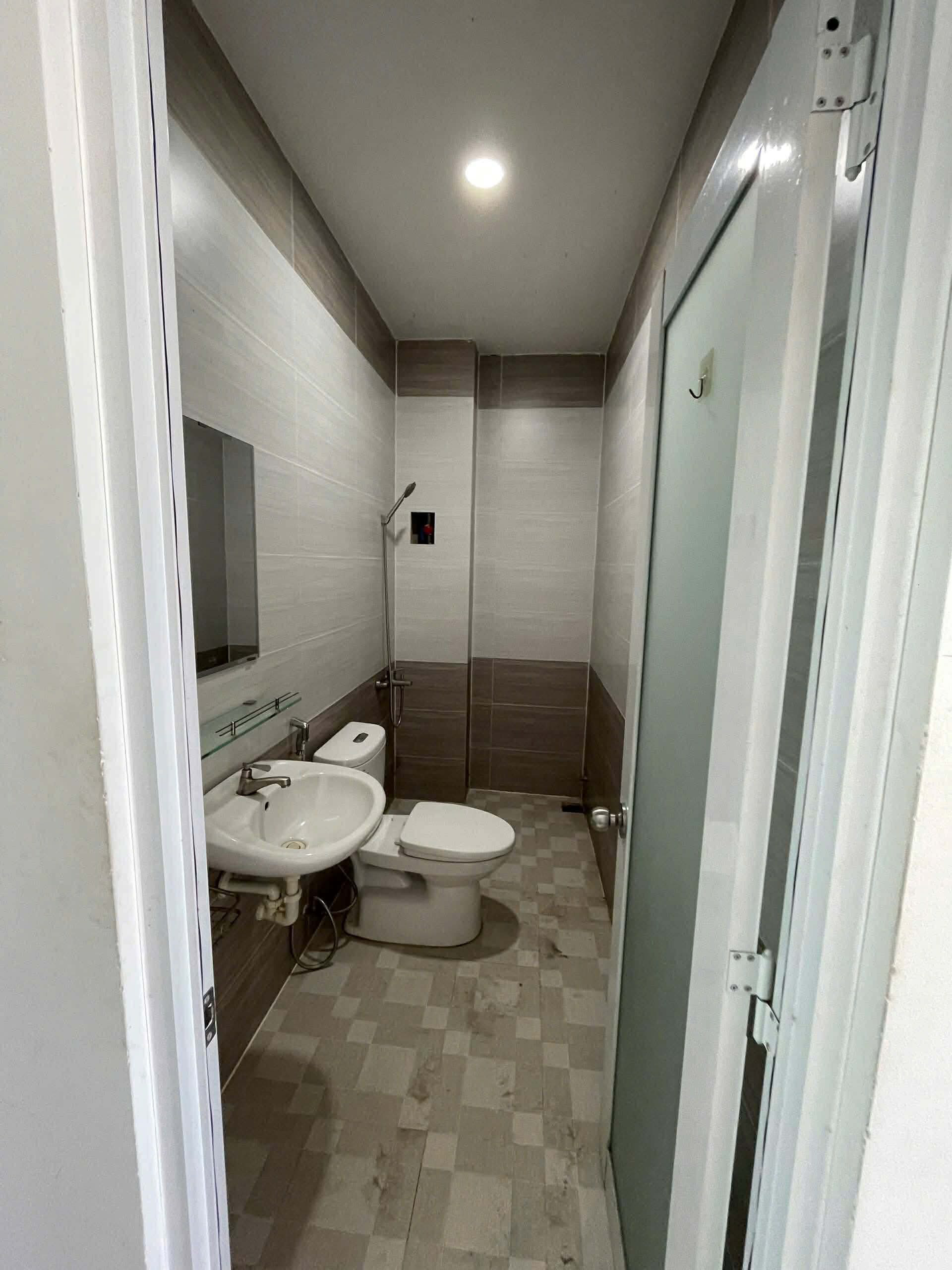 BÁN NHÀ 4.5 X 15 , ĐƯỜNG DỌC KÊNH, XE TẢI THÔNG, TRẦN QUANG CƠ, HIỆP THÀNH, Q12, GIÁ 6.3 TỶ 