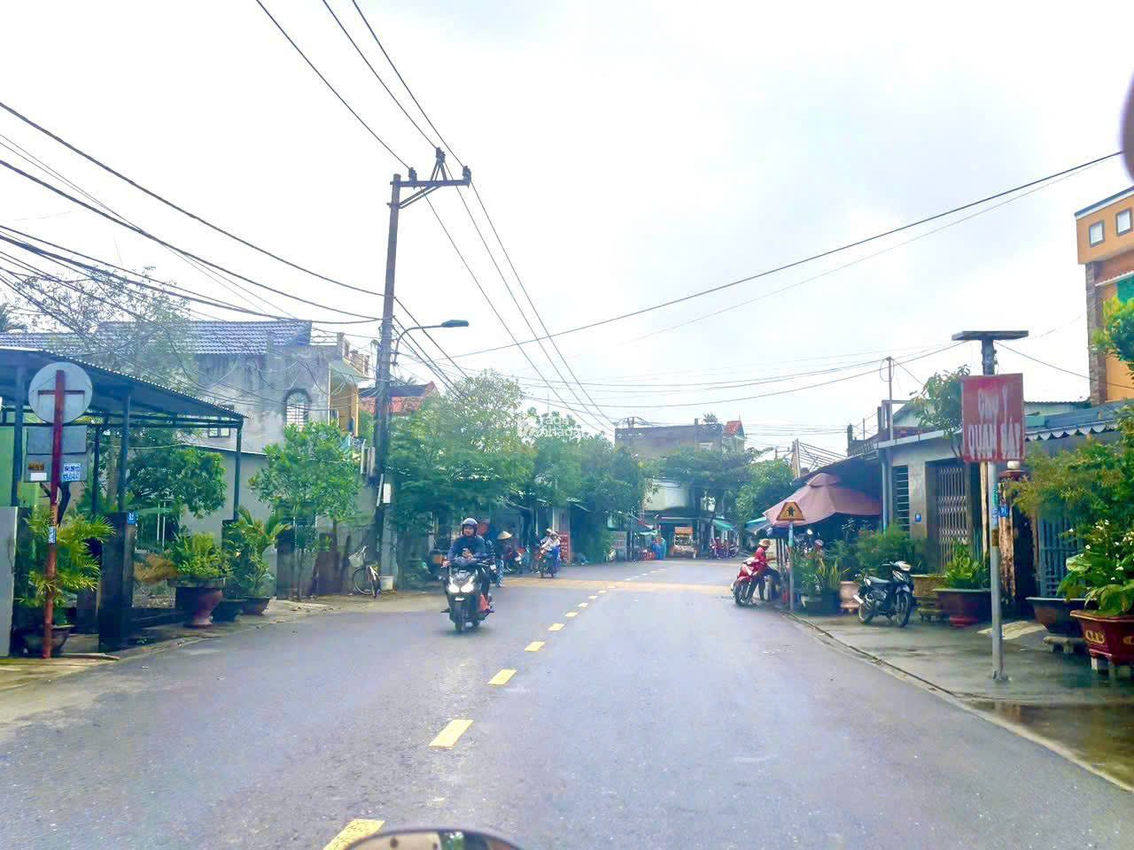 Bán cặp liền kề 300m2 full thổ cư - Điện Bàn Tây giá chỉ hơn 600 triệu/nền