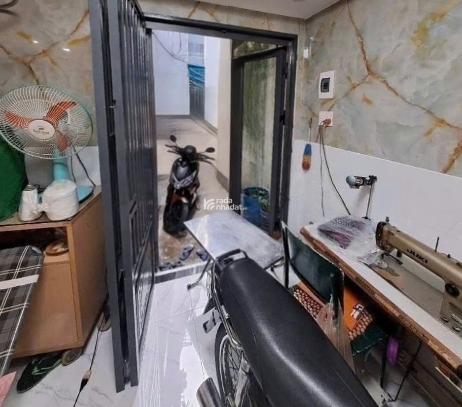 Nhà hẻm Nguyễn Duy Dương - QUẬN 10 - 3 Tầng - 4.7 x 6 m - 3.5 tỷ