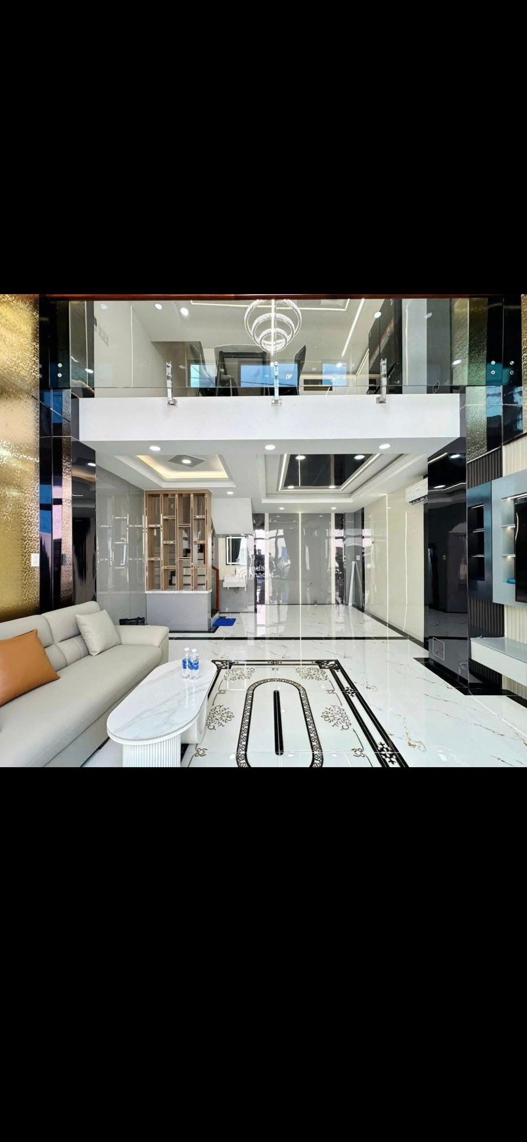 Bán gấp nhà Hoàng Hoa Thám Q Bình Thạnh - 49m2- 4PN - 2tỷ950 - gần chợ cây Quéo