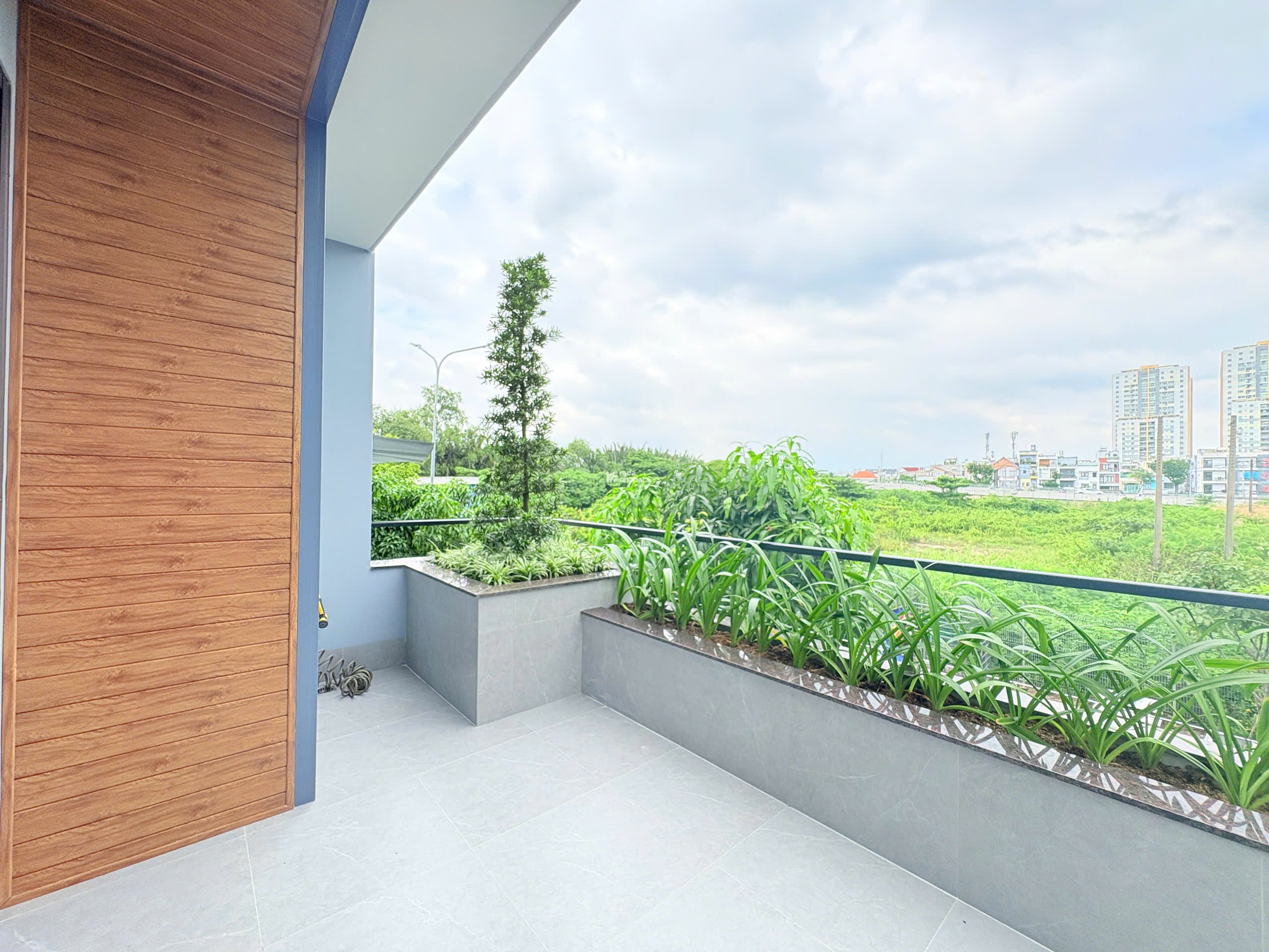 BÁN NHÀ PHỐ HIỆN ĐẠI KDC PHẠM HỮU LẦU, QUẬN 7