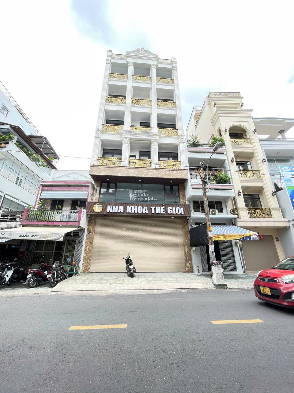 Bán gấp mặt tiền kinh doanh đường Sư Vạn Hạnh quận 10 nhà 4 tầng tiện khai thác liền