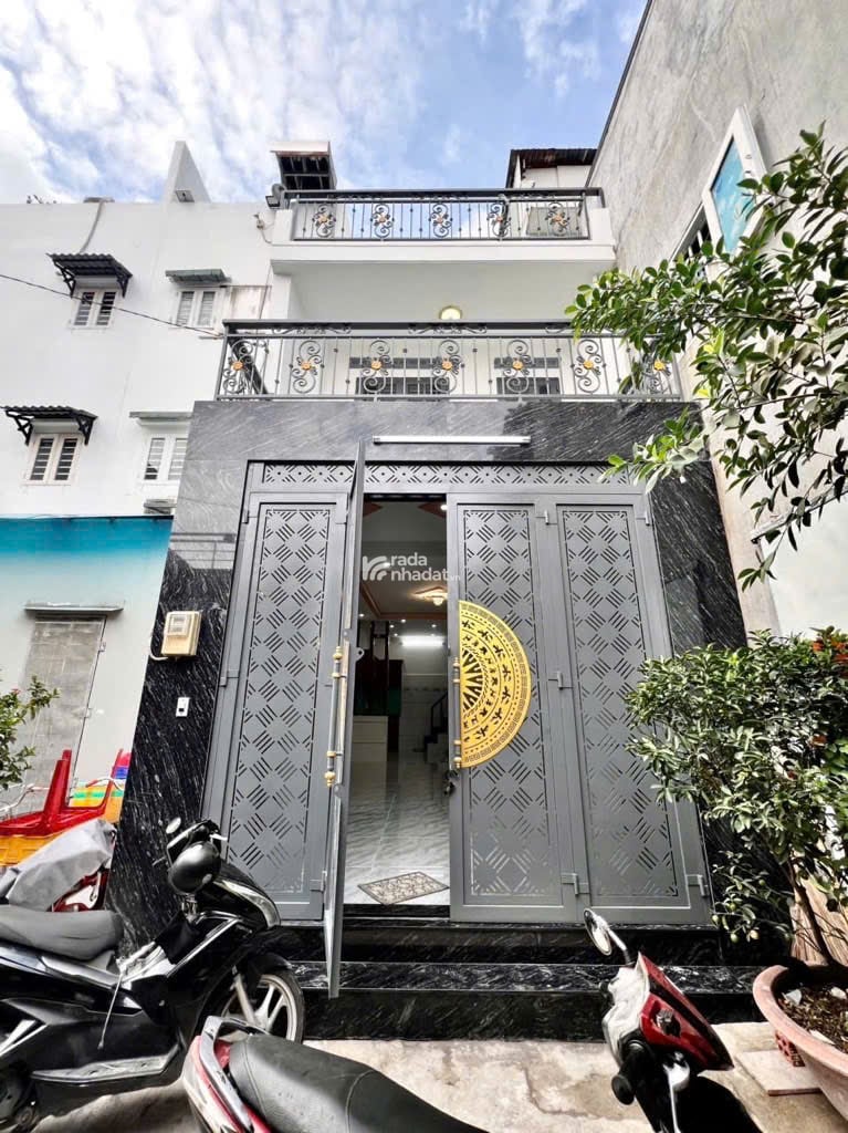 Nhà mới 2 tầng Đình Nghi Xuân- ngay ngã tư Bốn Xã