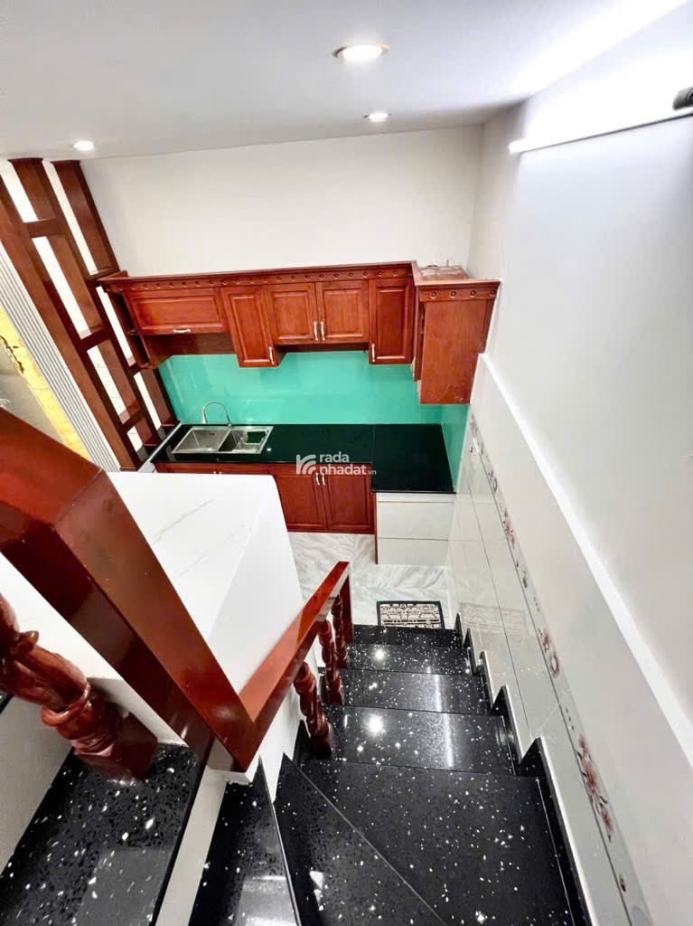 Nhà mới 2 tầng Đình Nghi Xuân- ngay ngã tư Bốn Xã