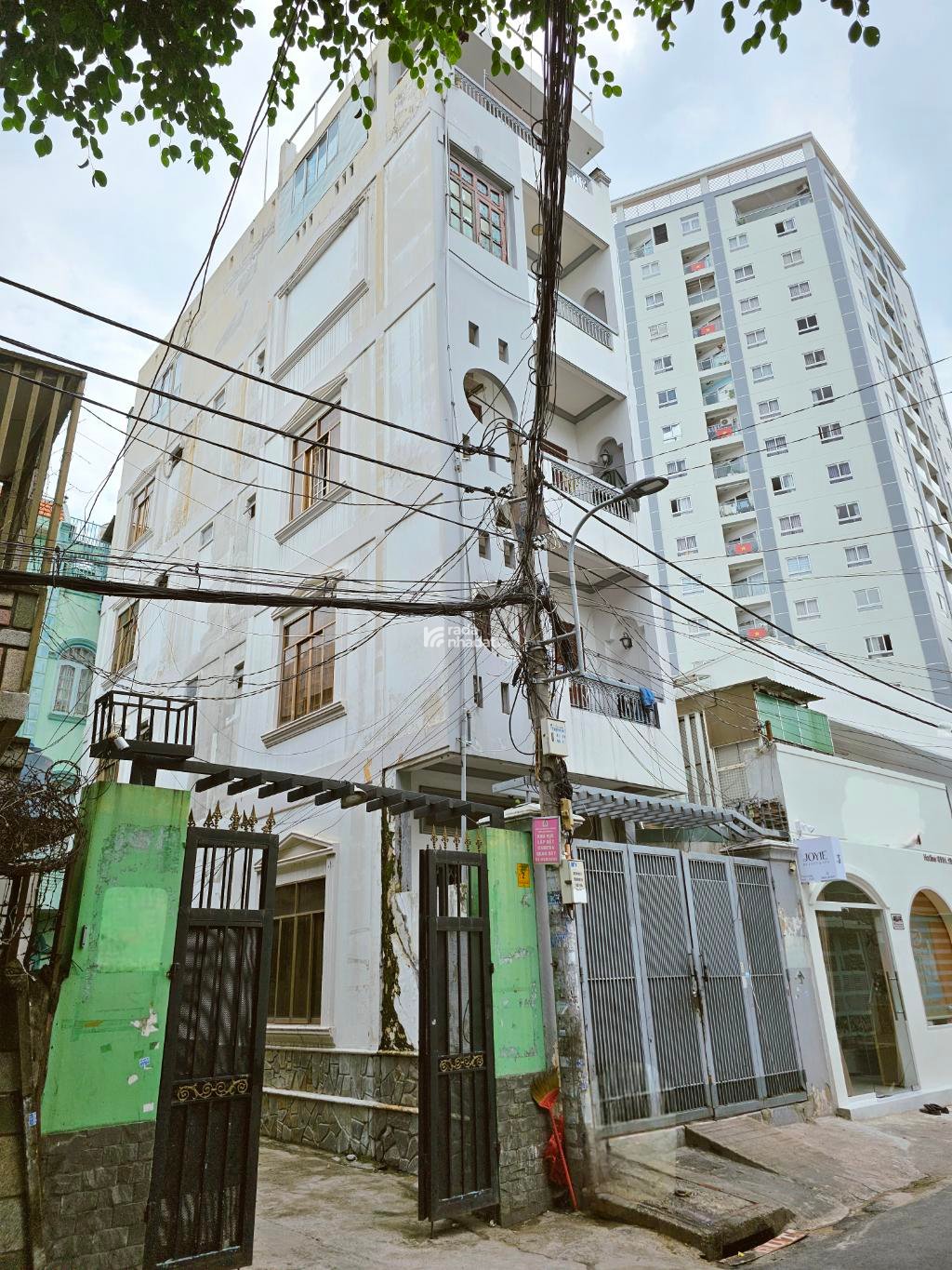 NHÀ DÒNG TIỀN - 9 PHÒNG CHDV - DOANH THU 55TR/THÁNG - HẺM XE HƠI 8M SÁT MẶT TIỀN