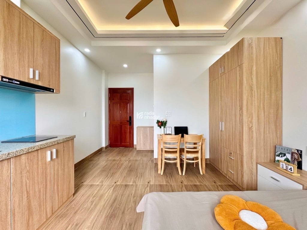 Bán CHDV gần Aeon Tân Phú, 8x18 , 6 tầng 135tr/tháng