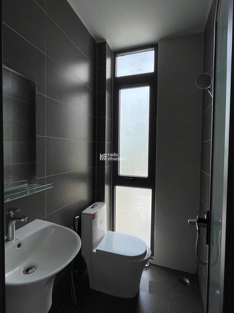 Bán CHDV 4 tầng dòng tiền 30tr/tháng ngay Lâm Văn Bền Q7 - DT sàn 240m2 7pn - chỉ 7.6 tỷ