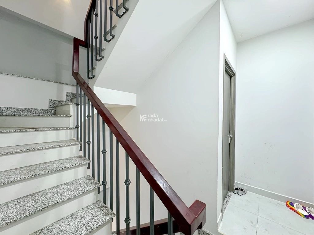 Bán CHDV 4 tầng dòng tiền 30tr/tháng ngay Lâm Văn Bền Q7 - DT sàn 240m2 7pn - chỉ 7.6 tỷ