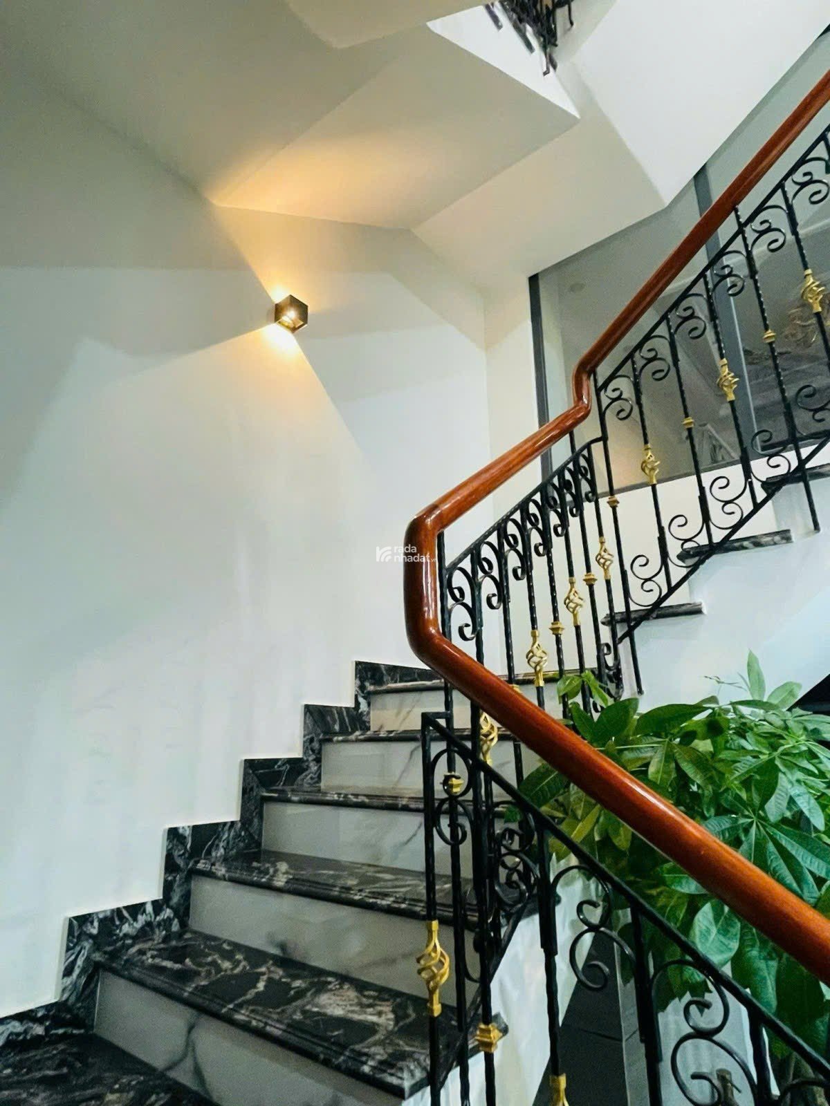 BÁN NHÀ KHU VIP LÊ VĂN QUỚI - 65M2 - 6 TẦNG BTCT - HẺM XE TẢI THÔNG - TẶNG FULL NT - GIÁ 8,9 TỶ