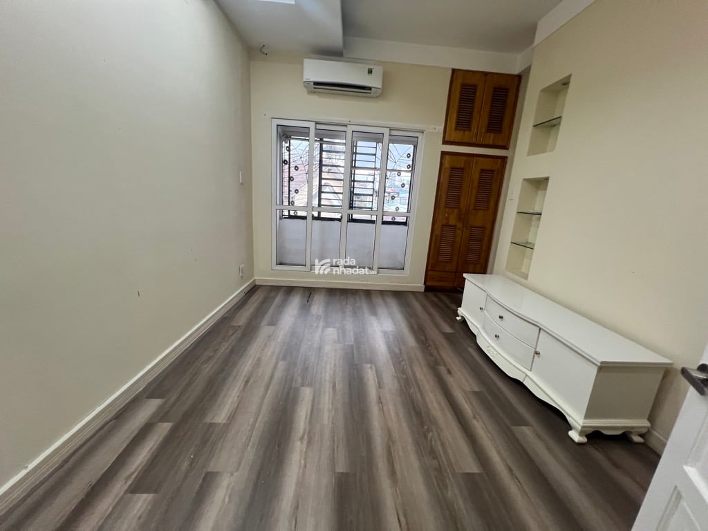 Nhà bán gấp MT Nguyễn Trọng Tuyển Q. Phú Nhuận