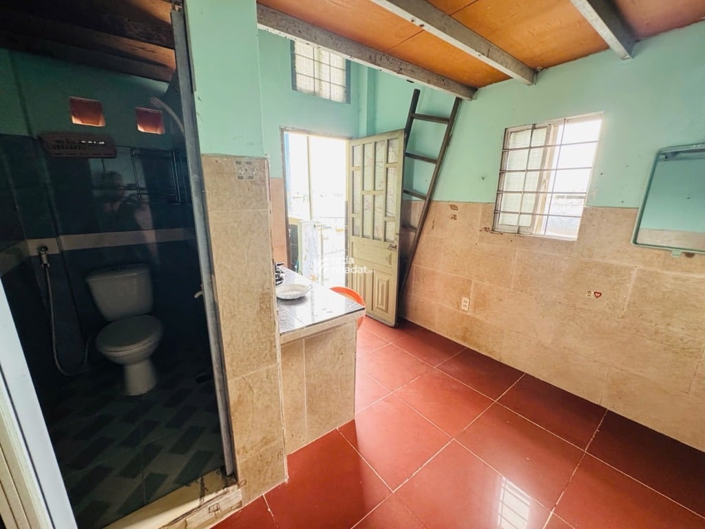  CĂN HỘ DỊCH VỤ 36 PHÒNG - 172M2 - 8x21,5 - 525M2 SÀN - HẺM 6M XE HƠI TRÁNH  