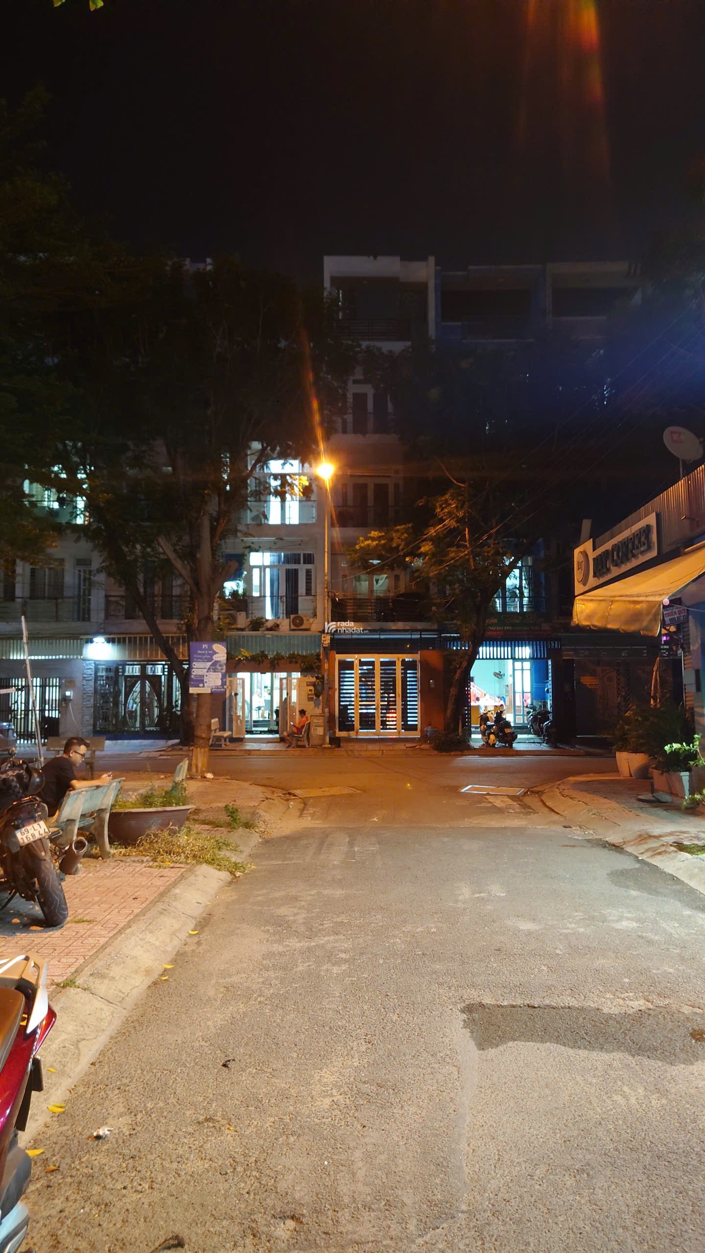 ĐẤT ĐẸP KDC 5 TẦNG - VĂN MINH DÂN TRÍ CAO - ĐỐI DIỆN CÔNG VIÊN XE HƠI ĐỖ CỬA NGÀY ĐÊM