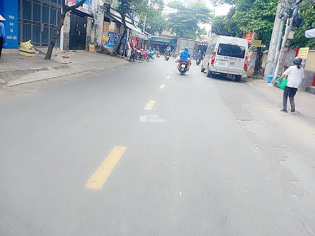 Bán nhà nặt tiền kinh danh  ngay AEON tân phú