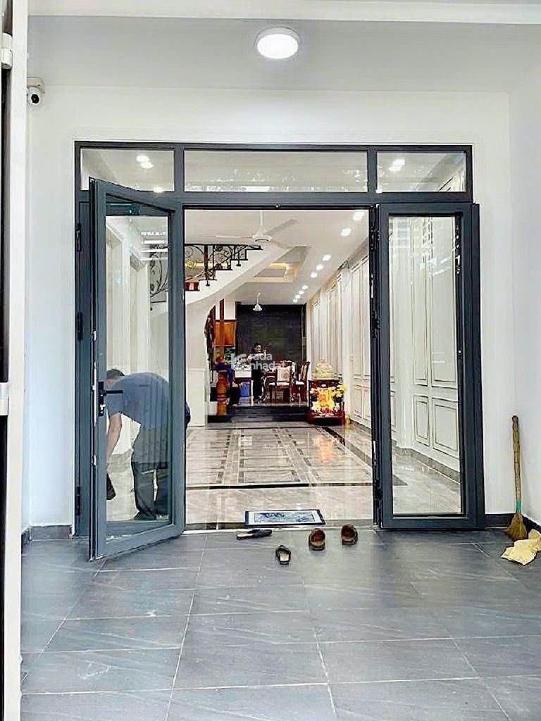 Bán nhà nặt tiền kinh danh  ngay AEON tân phú