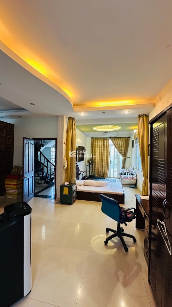 Bán biệt thự sân vườn 8x22 , kdc Bình Phú, gần Metro, chung cư Western...