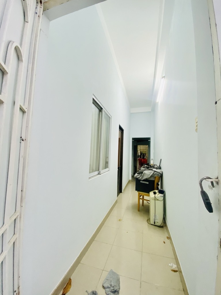 Hẻm 10m thông đường Bình Long, 96m2, 5x19.5, 3 tầng, 3PN, nhà đẹp, Chỉ 10.5 tỷ