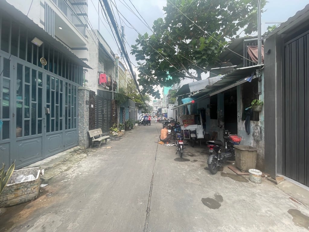 GẦN Q11, HXH LÝ THÁNH TÔNG, TÂN PHÚ, 80M2 HIẾM CÓ. GIẢM 550TR CHỈ CÒN 7.55T TL TỐT