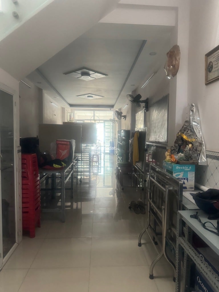 Bán nhà 56m2, 3 tầng, full nội thất, Quang Trung, Gần chợ Phạm Văn Bạch Gò Vấp, 5.4 tỷ