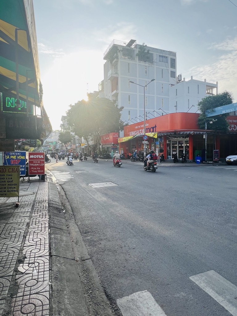 MTKD VƯỜN LÀI,PHÚ THỌ HÒA,TÂN PHÚ.ĐƯỜNG RỘNG 20M CÓ LỀ