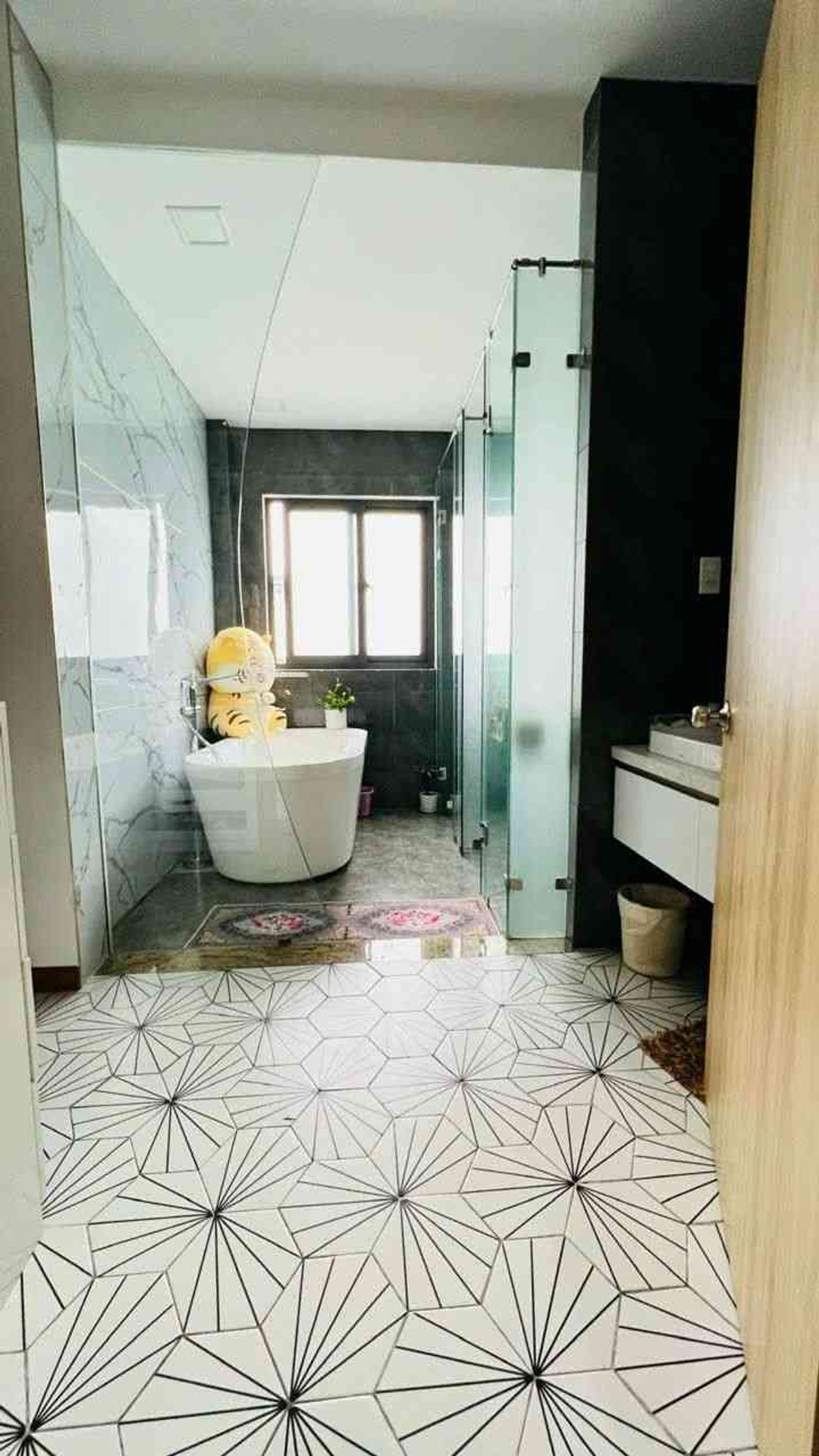 Bán Gấp Nhà 5 Tầng Đường 33, Khu Dân Trí Cao, Xây Cao Tầng Đồng Bộ, Hẻm Ô Tô , Quận 2