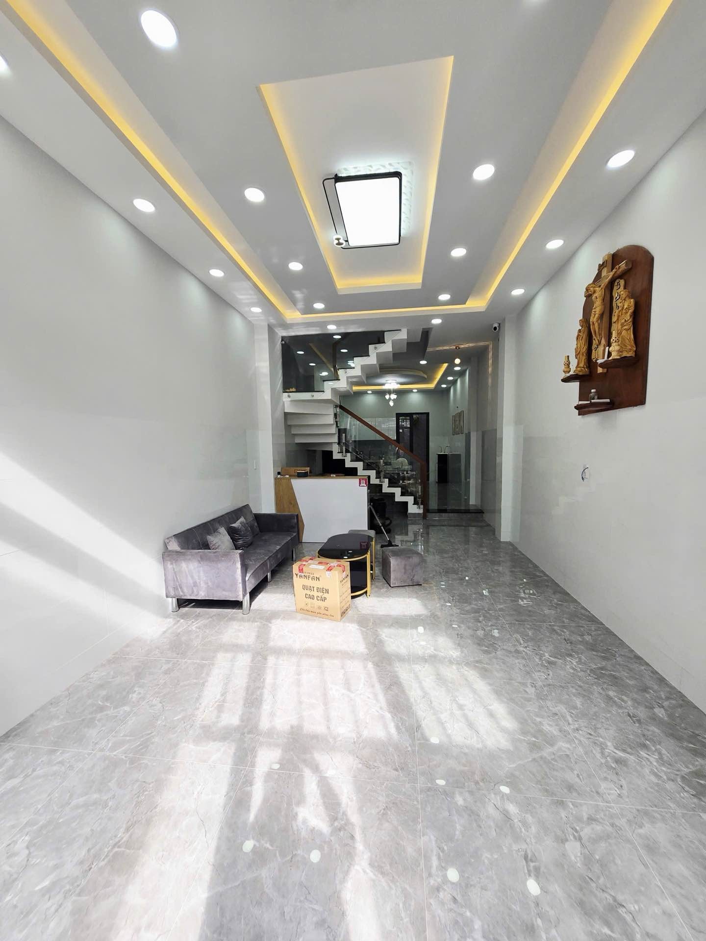 HXH Nguyễn Suý gần Tân Hương, 64m2, 4x16, 5 tầng, 5PN, thiết kế châu Âu, Chỉ 9.2 tỷ