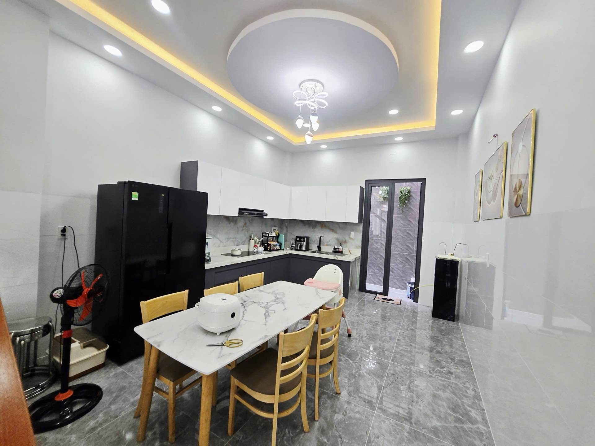 HXH Nguyễn Suý gần Tân Hương, 64m2, 4x16, 5 tầng, 5PN, thiết kế châu Âu, Chỉ 9.2 tỷ